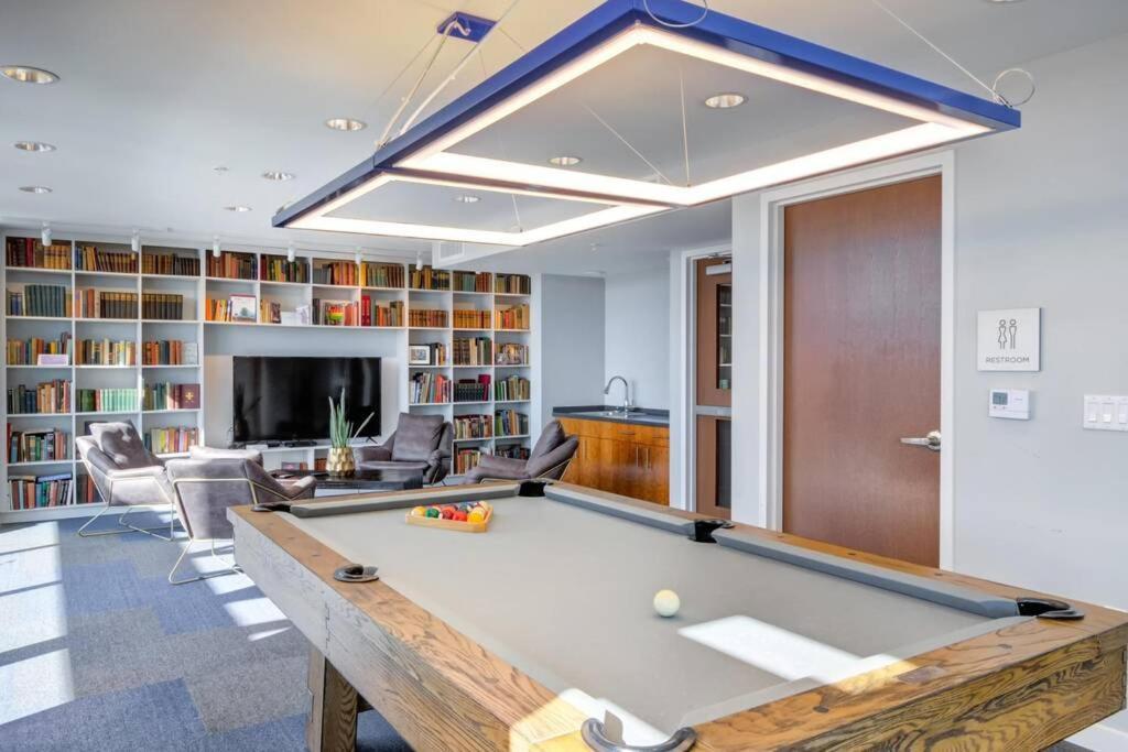 Downtown Luxury Suite Minutes From Everything Baltimore Extérieur photo